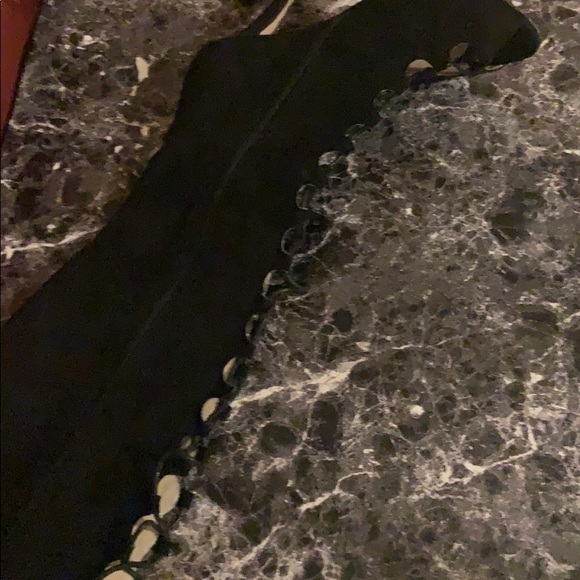 Because they where only worn once’s for a event - Picture 2 of 4